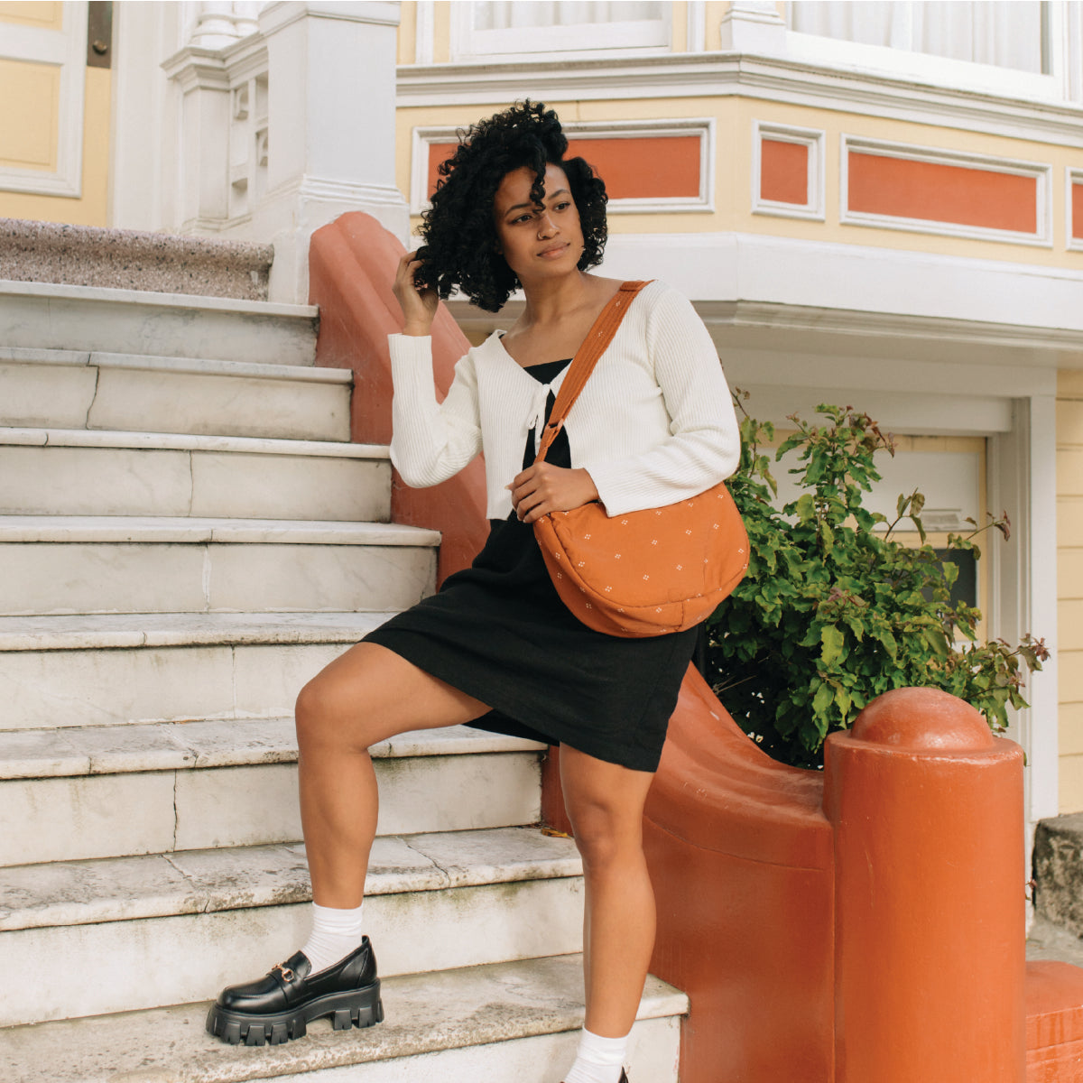 Crescent Crossbody – Jadyn Bags